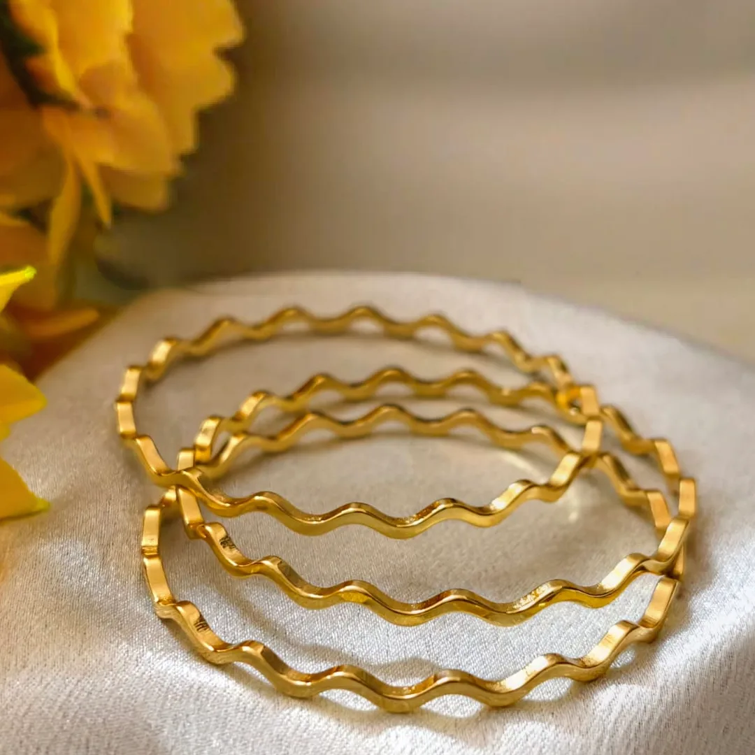 Zigzag Ripple Gold Bangles Set