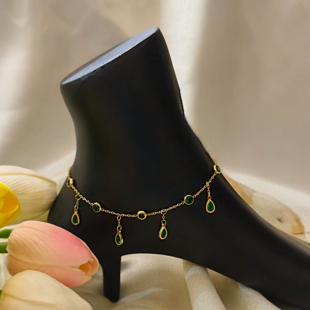 Emerald Drop Charm Gold Anklet