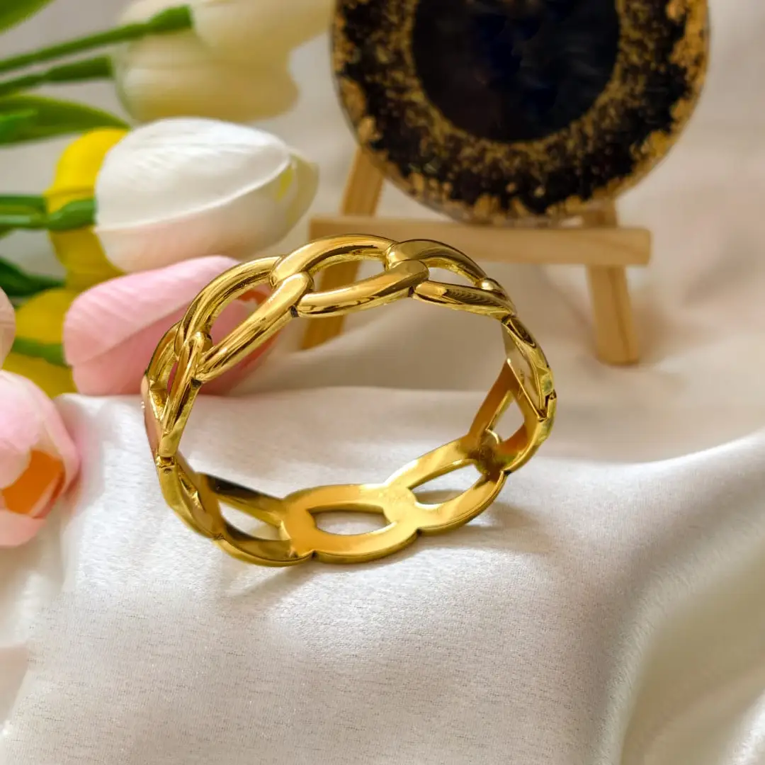 Bold Chain Link Gold Bangle