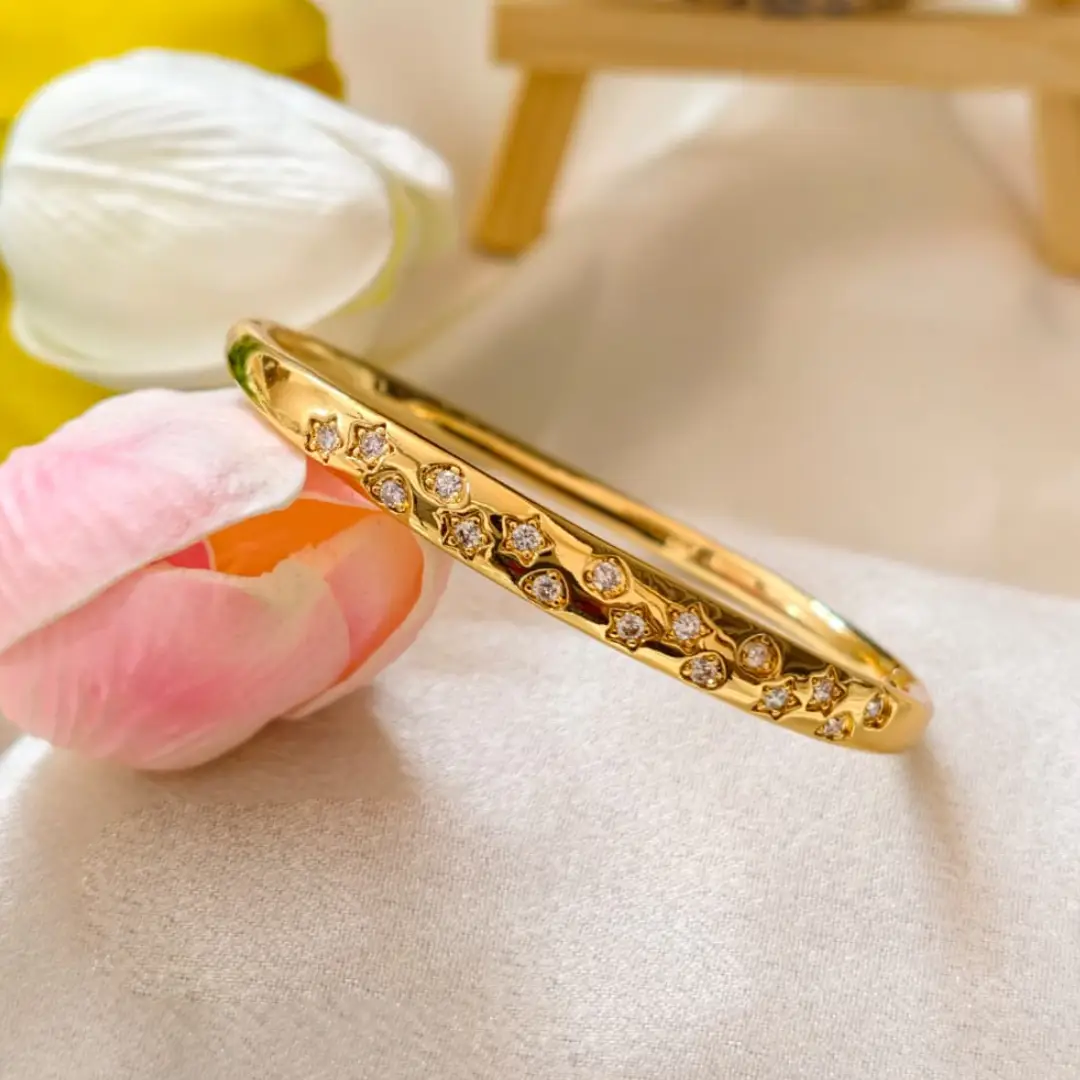 Star Crystal Slim Gold Bangle