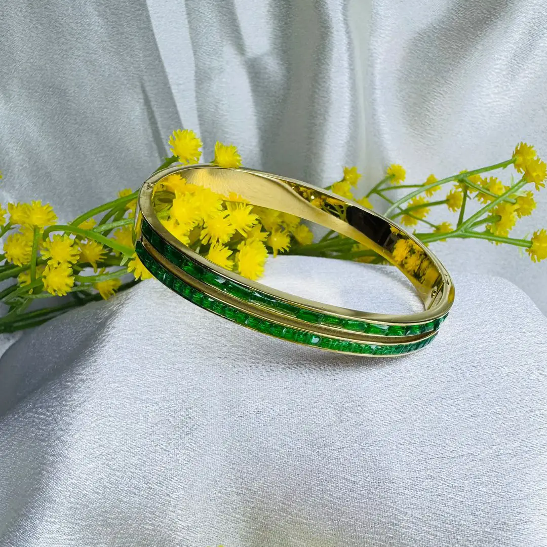 Emerald Line Crystal Gold Bangle